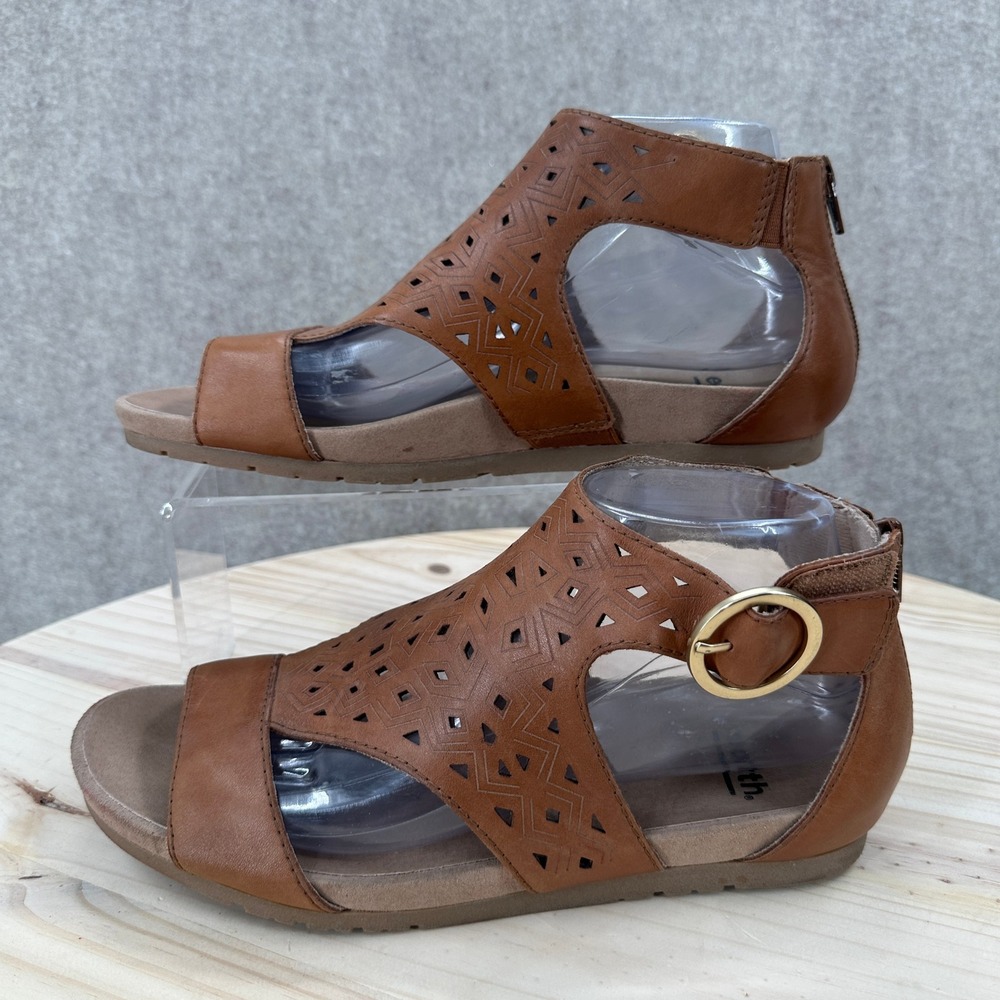 Earth Sandals Womens 10.5 Brown Leather Laser Cut Ankle Strap Flat 2439-H546